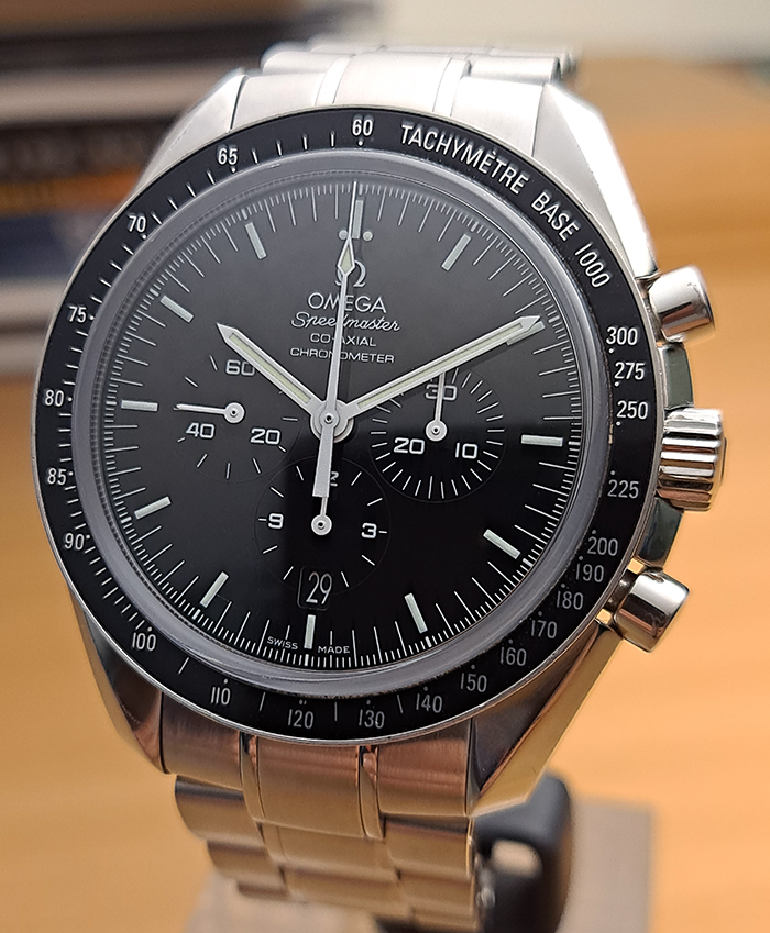 XL Omega Speedmaster Moonwatch Co-Axial Chronograph Enamel Dial Ref. 311.30.44.50.01.001